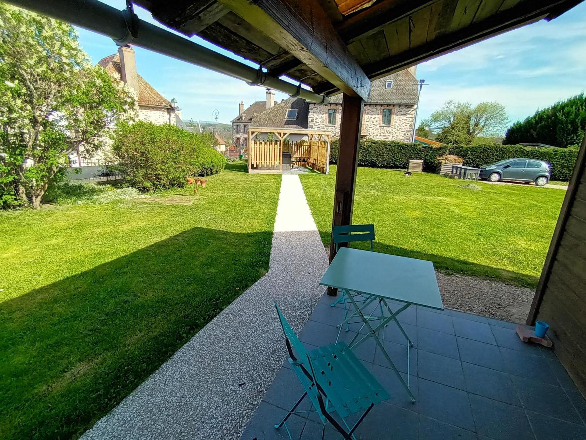 Le Miraillet, Chambre Hote Bed & Breakfast Saint-Illide Luaran gambar